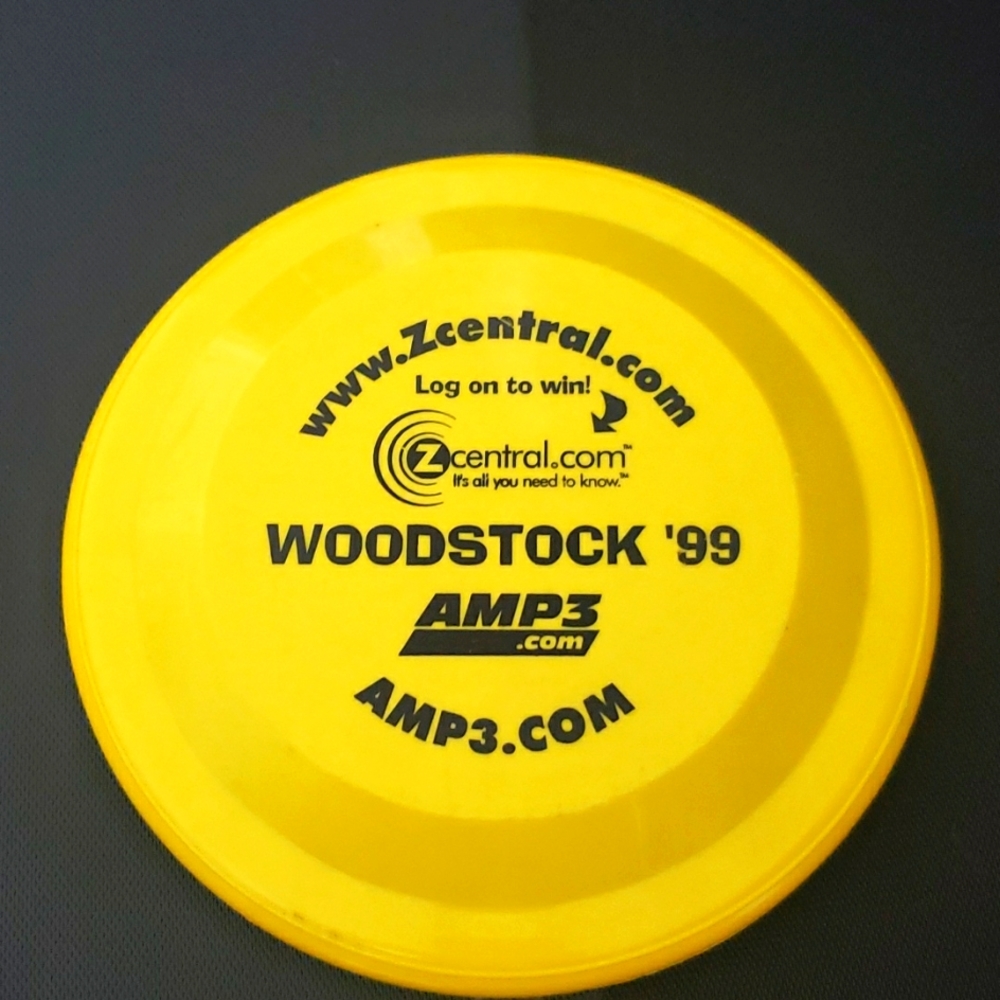 99' Woodstock Frisbee